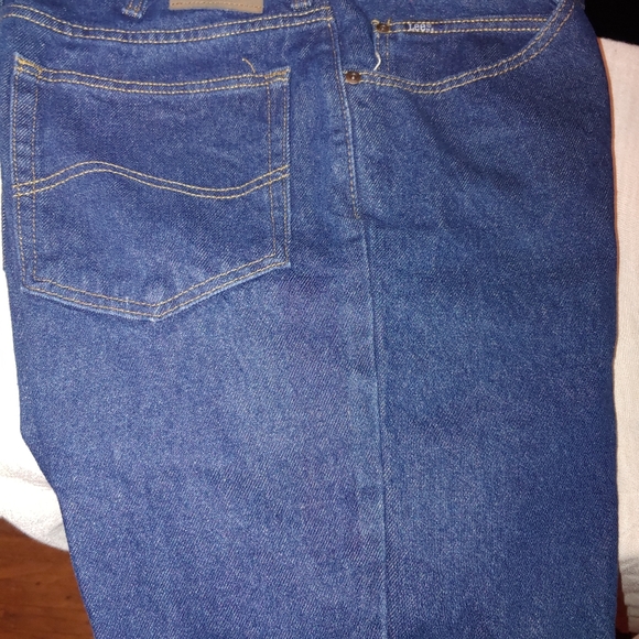 Pullover - Picture 8 of 11